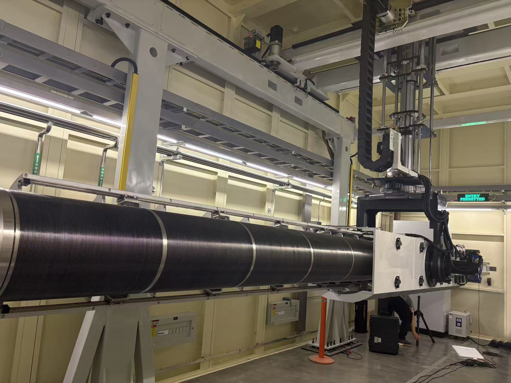 从“跟跑”迈向“领跑”!国科仪器首创吊装可伸缩飞行通道系统赋能中国大科学装置未来(图2) 从“跟跑”迈向“领跑”!国科仪器首创吊装可伸缩飞行通道系统赋能中国大科学装置未来(图2)